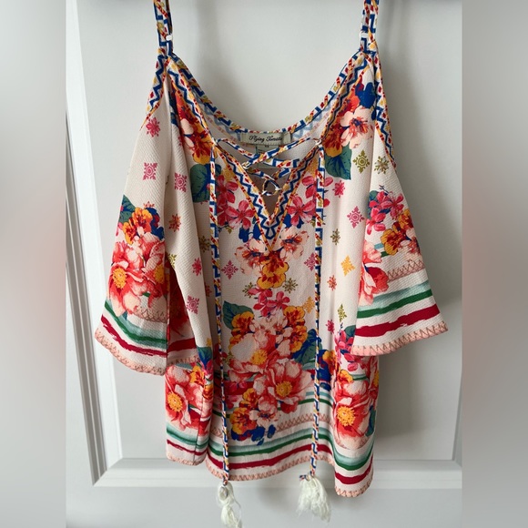 Flying Tomato, Floral Cold Shoulder, Flow Loose Top, XS, Lace Up, Bell Sleeves - Picture 5 of 9